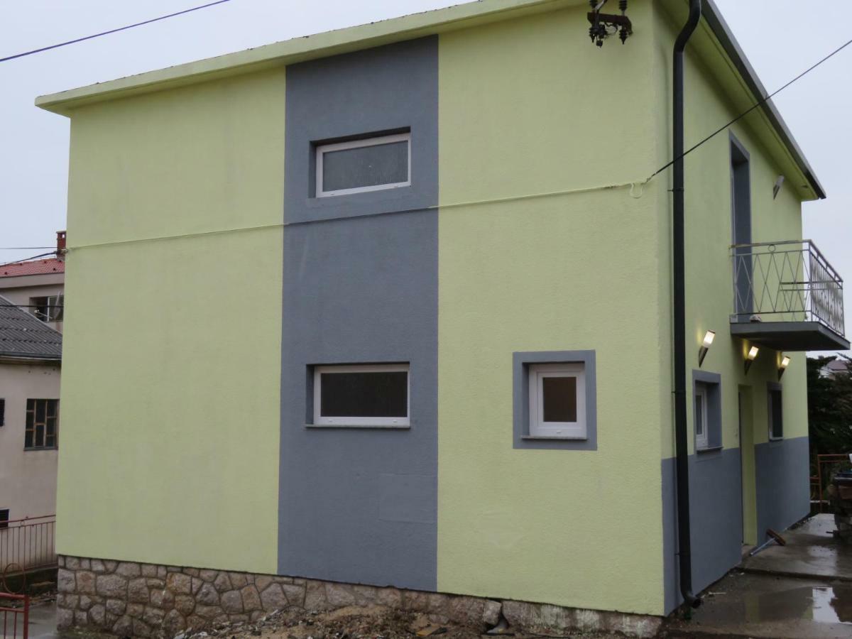 Apartments La Bombonera Starigrad Paklenica Exterior foto