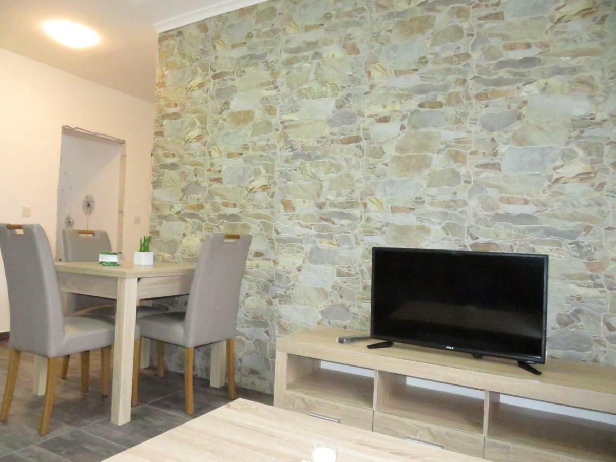 Apartments La Bombonera Starigrad Paklenica Exterior foto